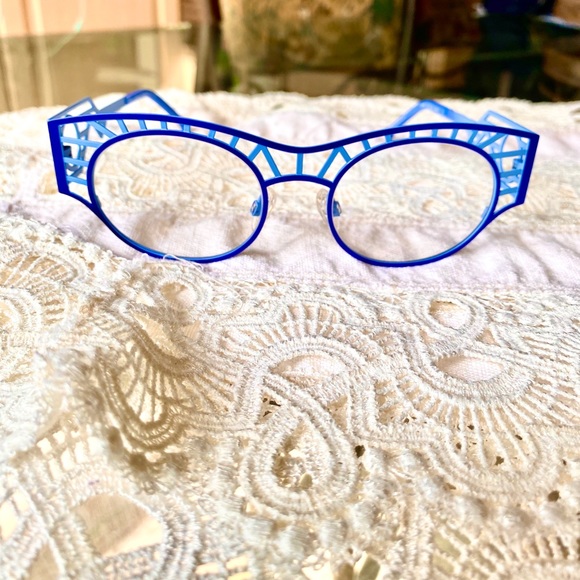 Faniel Accessories - FANIEL EYEWEAR